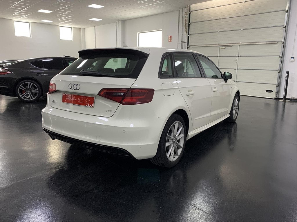 Foto 6 AUDI A3 SPORTBACK 1.6 TDI 110CV