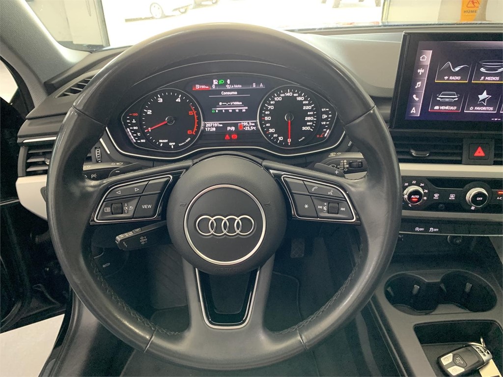 Foto 26 AUDI A4 AVANT 2.0TDI HIBRIDO 140CV