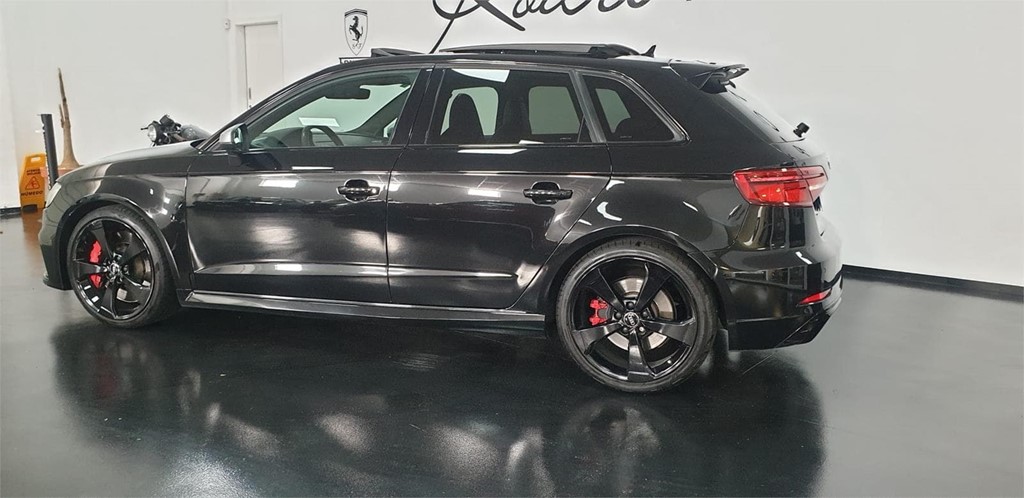 Foto 16 AUDI RS3 42.000€