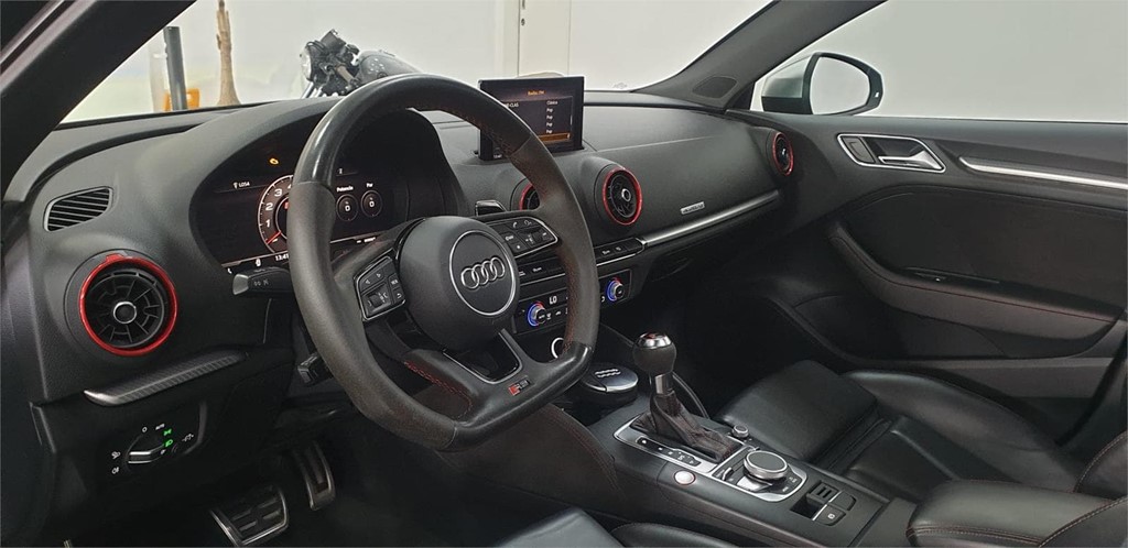 Foto 19 AUDI RS3 42.000€