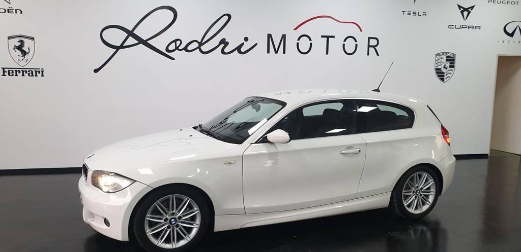 Foto 10 BMW 120D  8.900€