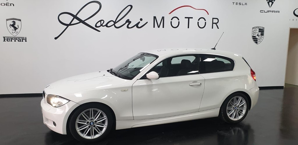 Foto 17 BMW 120D  8.900€