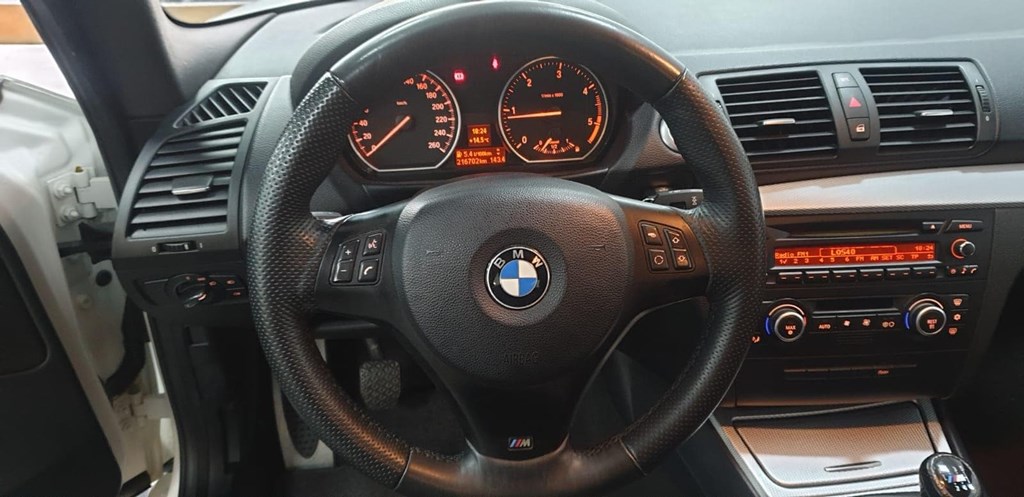 Foto 9 BMW 120D  8.900€