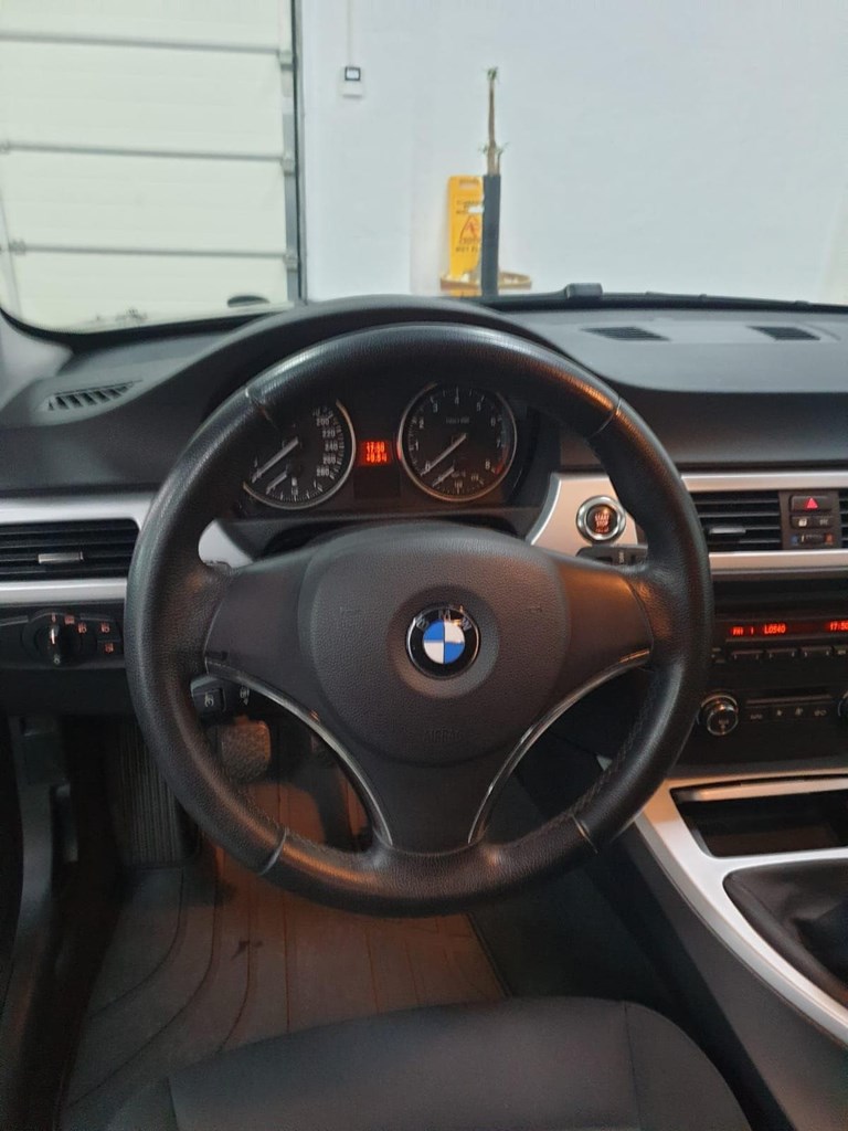 Foto 15 BMW 325 I (10.900€)