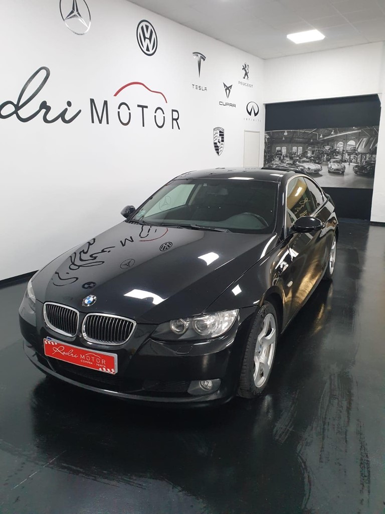 Foto 1 BMW 325 I (10.900€)