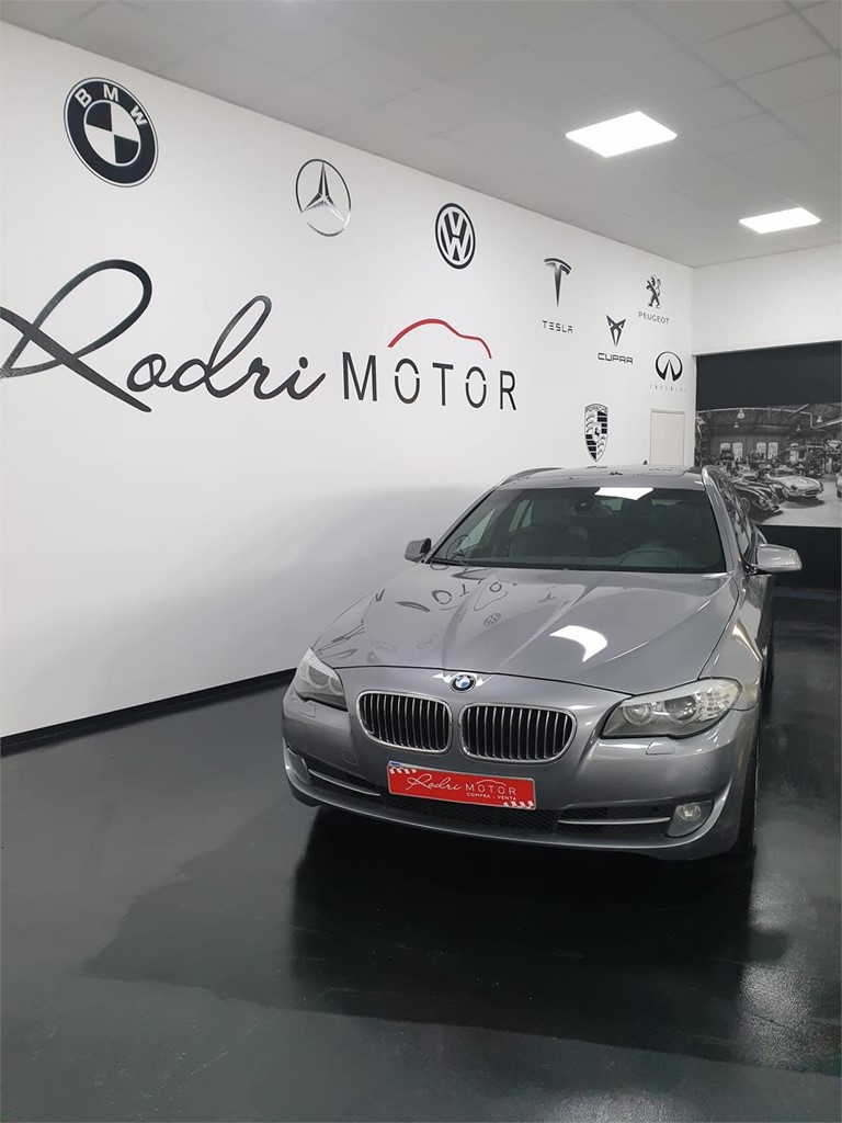 Foto 15 BMW 520D (14.990)