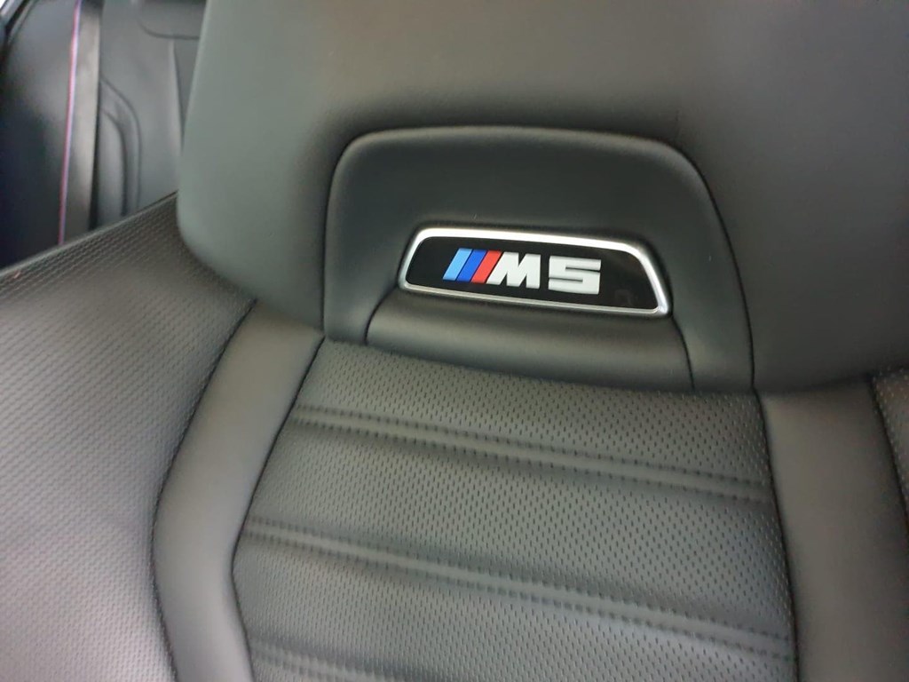 Foto 14 BMW  M5 COMPETITION
