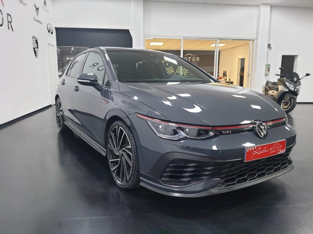 Foto 17 GOLF GTI  VIII CLUB SPORT