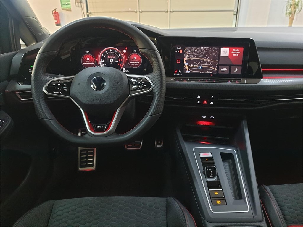 Foto 27 GOLF GTI  VIII CLUB SPORT