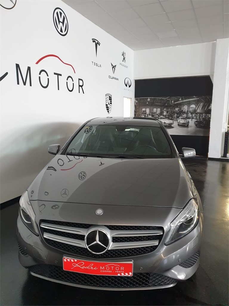 Foto 10 MERCEDES A 200 D ( 15.500€)