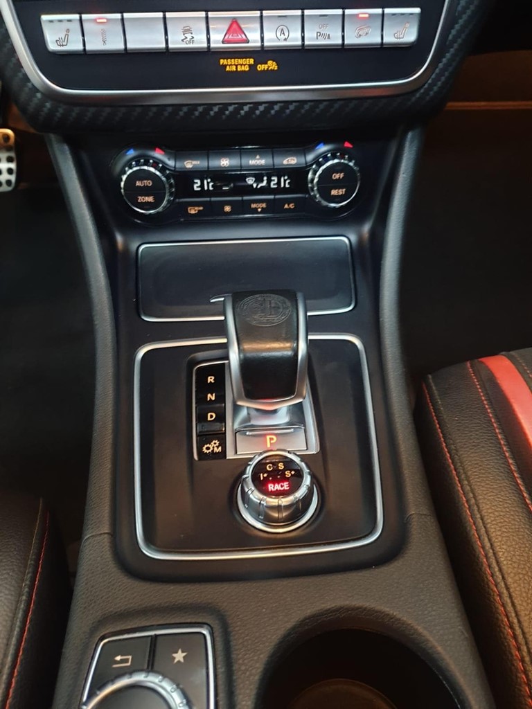 Foto 18 MERCEDES AMG A 45
