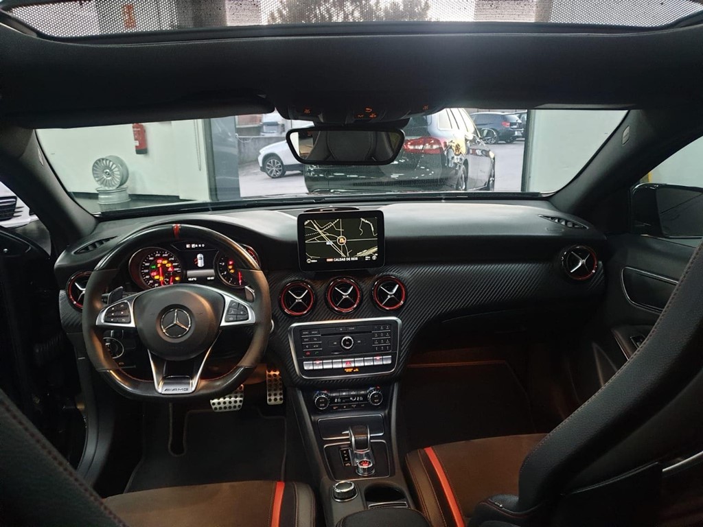 Foto 19 MERCEDES AMG A 45