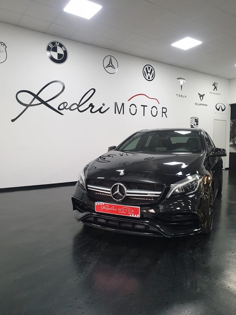Foto 20 MERCEDES AMG A 45