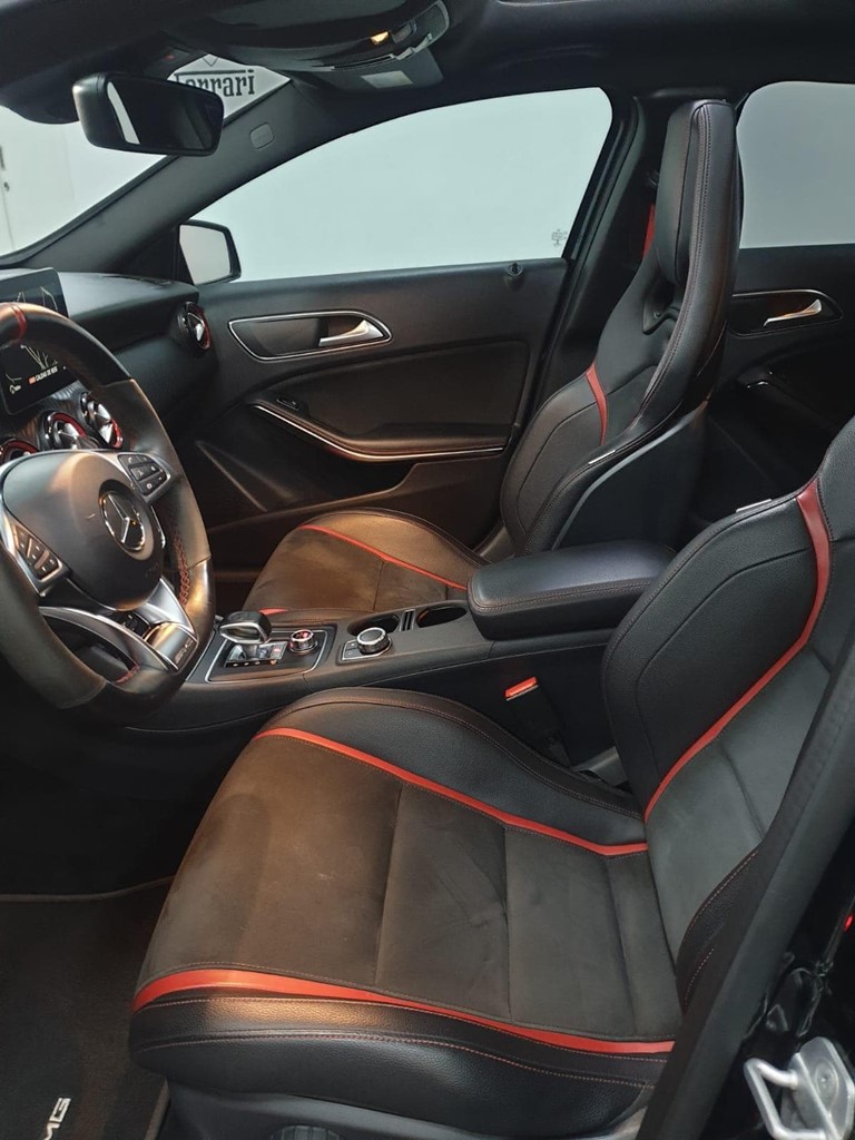 Foto 21 MERCEDES AMG A 45