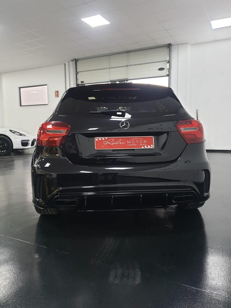 Foto 24 MERCEDES AMG A 45
