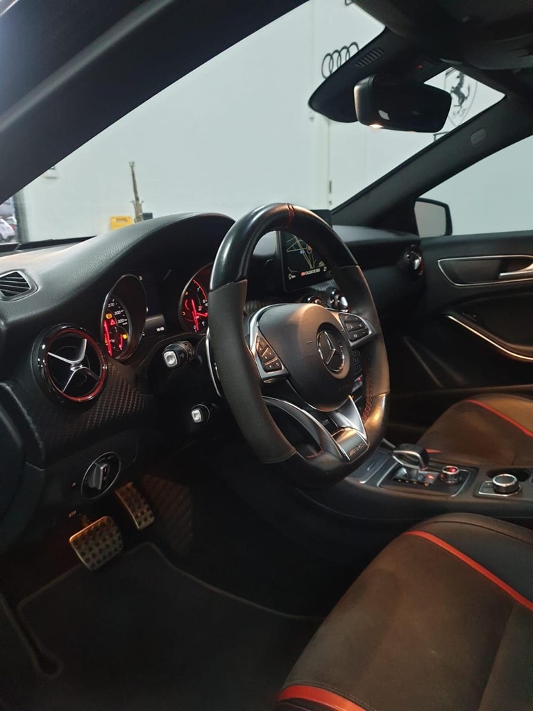 Foto 7 MERCEDES AMG A 45