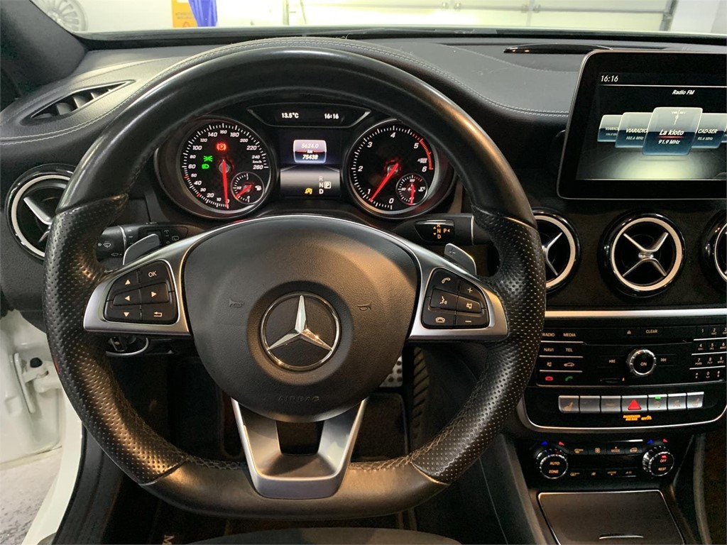 Foto 14 MERCEDES CLASE A 200 AMG 136CV ( 23.500 €)