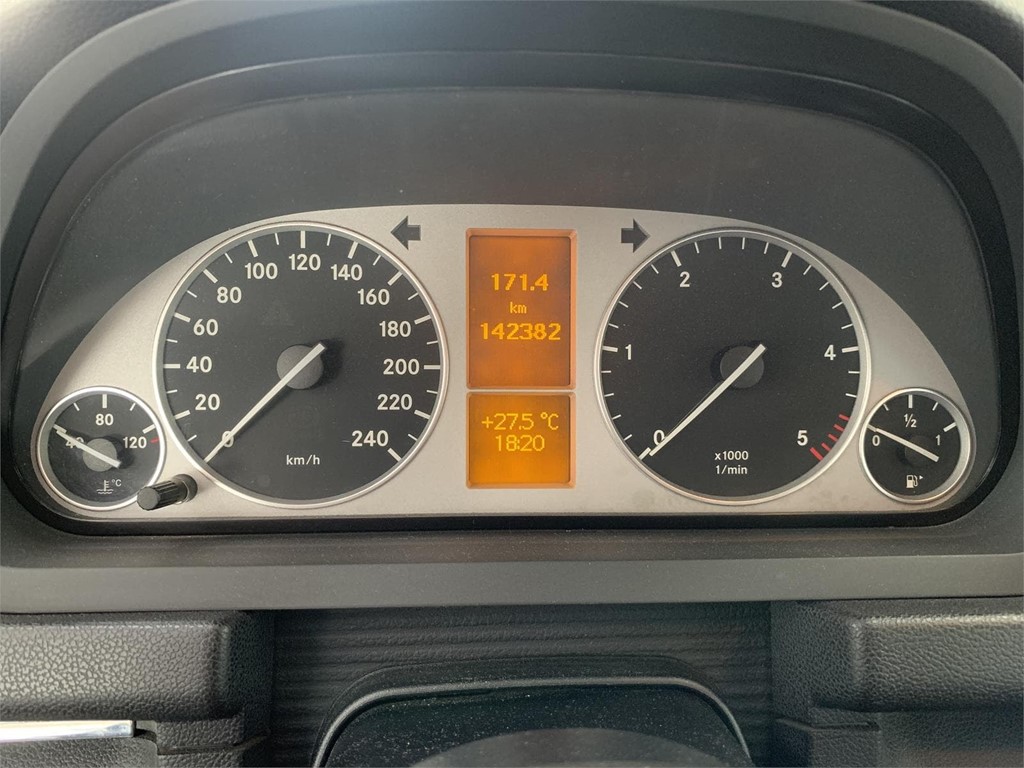 Foto 15 MERCEDES CLASE B 200CDI 140CV