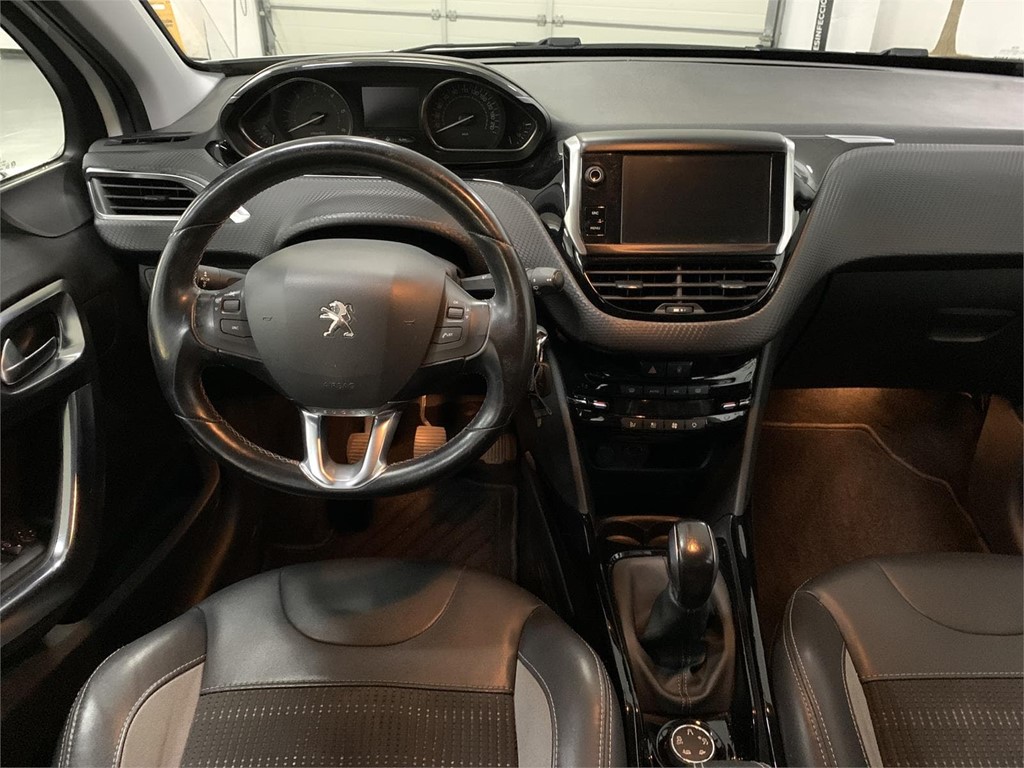 Foto 8 PEUGEOT 2008 1.6 HDI 92CV