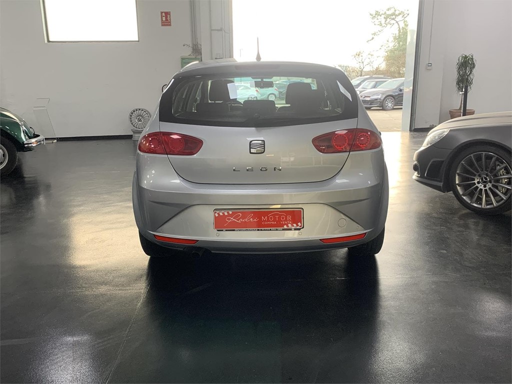 Foto 5 SEAT LEON 1.6 TDI 105