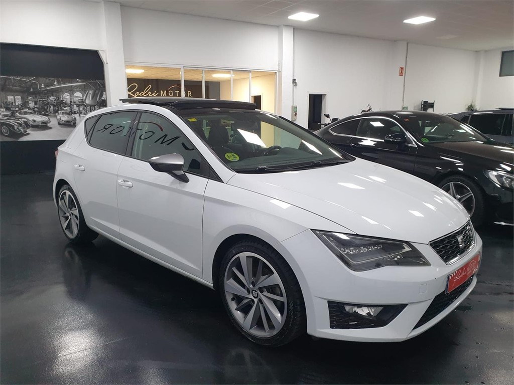 Foto 2 SEAT LEON FR 2.0 TDI 150CV