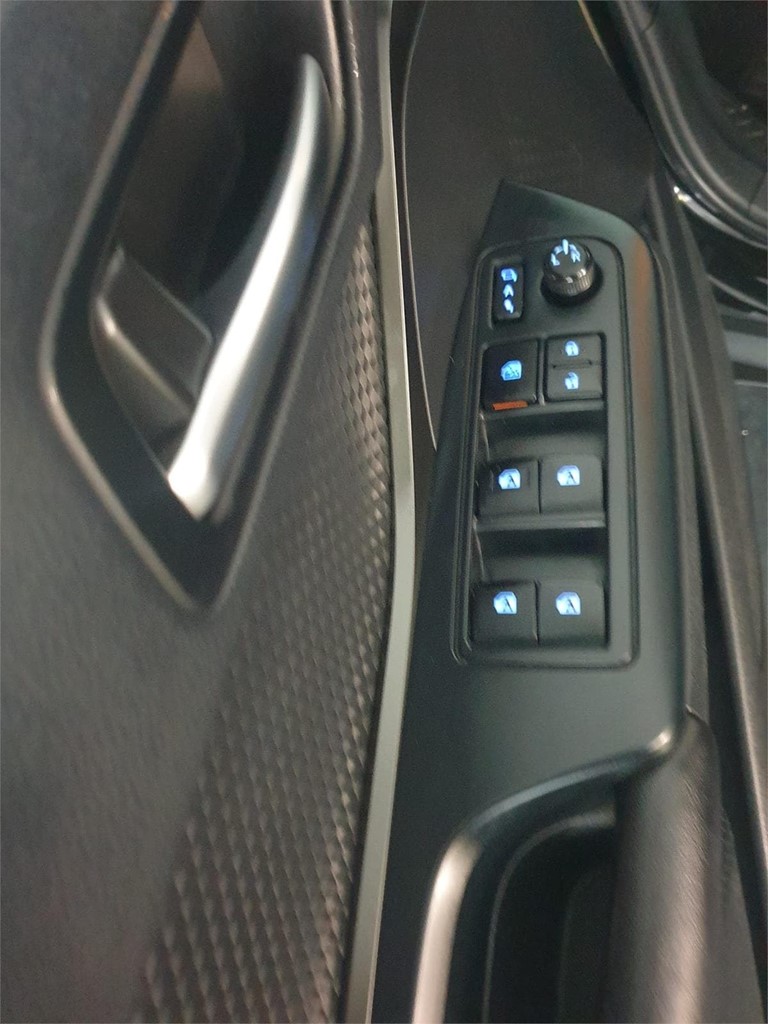 Foto 10 TOYOTA C-HR