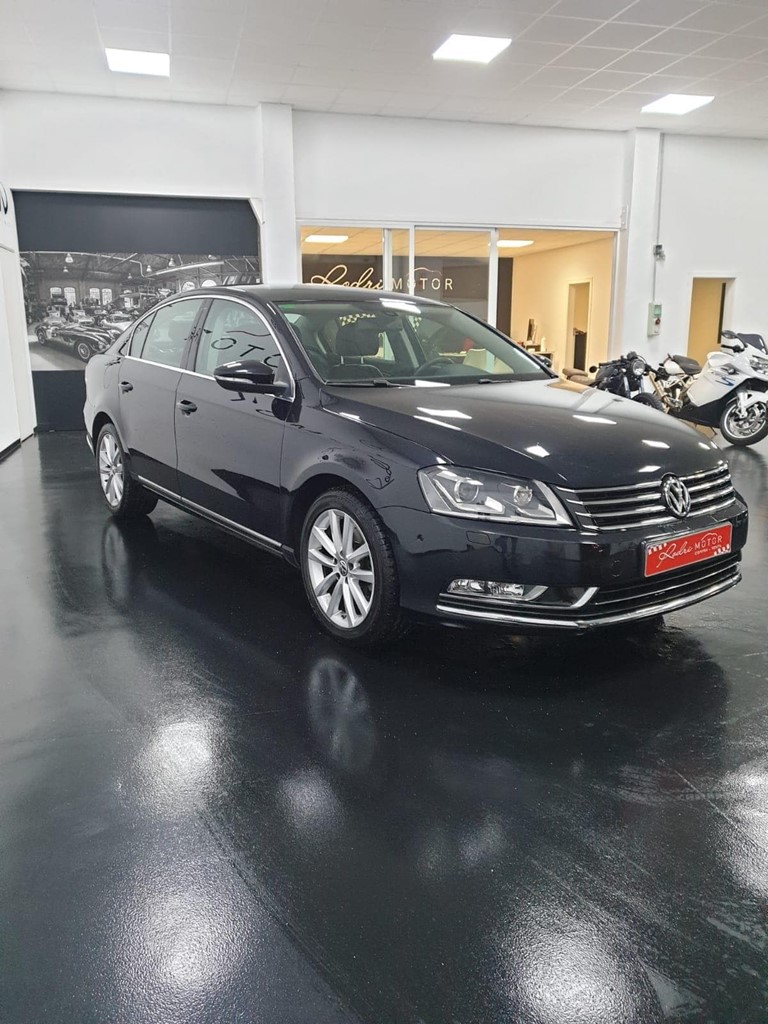 Foto 20 VOLKSWAGEN PASSAT 2.0 TDI 140CV