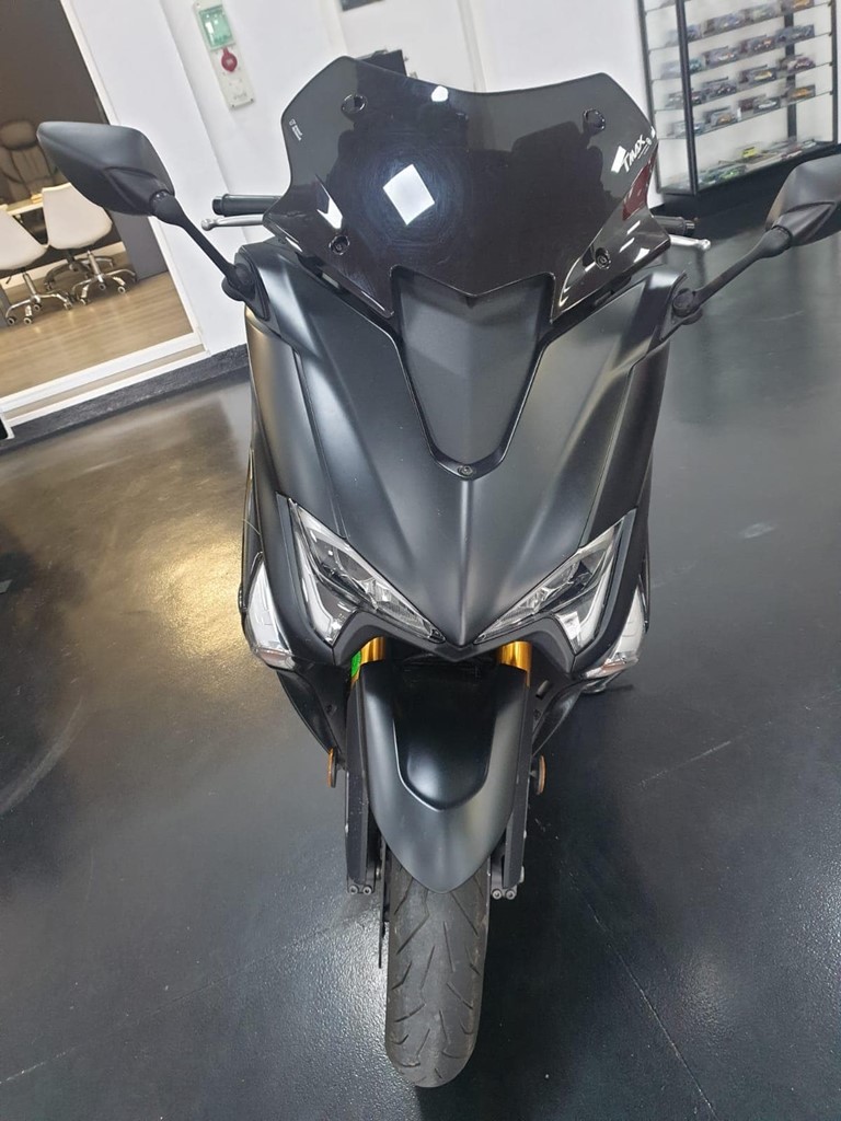 Foto 3 YAMAHA T MAX